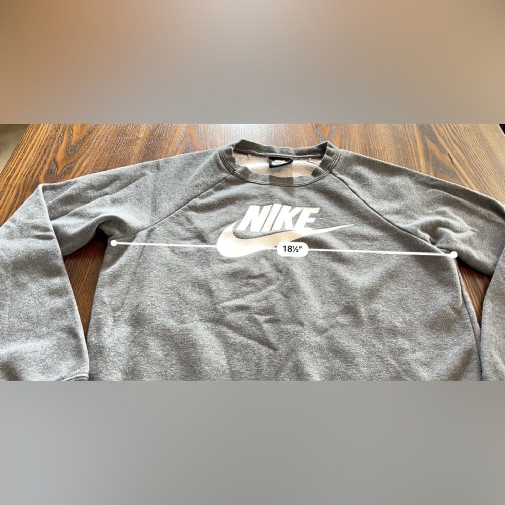 Nike Swoosh Women's Sweatshirt Sportswear Essential Logo Fleece Gray Size Small - Picture 10 of 12